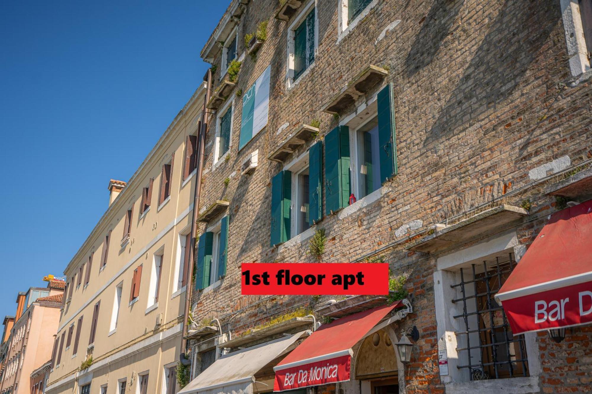 3 Windows On St Mark - Waterfront Apartment Venice Exterior photo